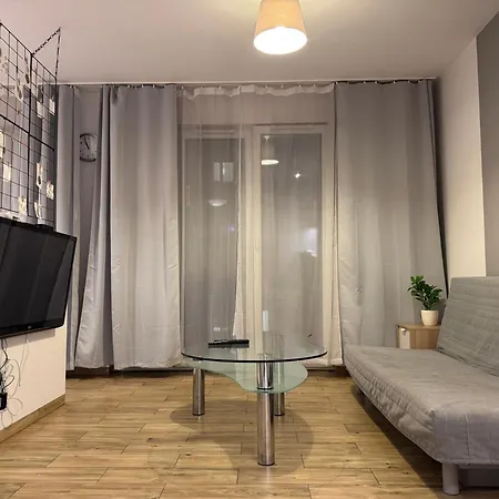 K22 Cybernetics 2f Chopin Airport Apartment
